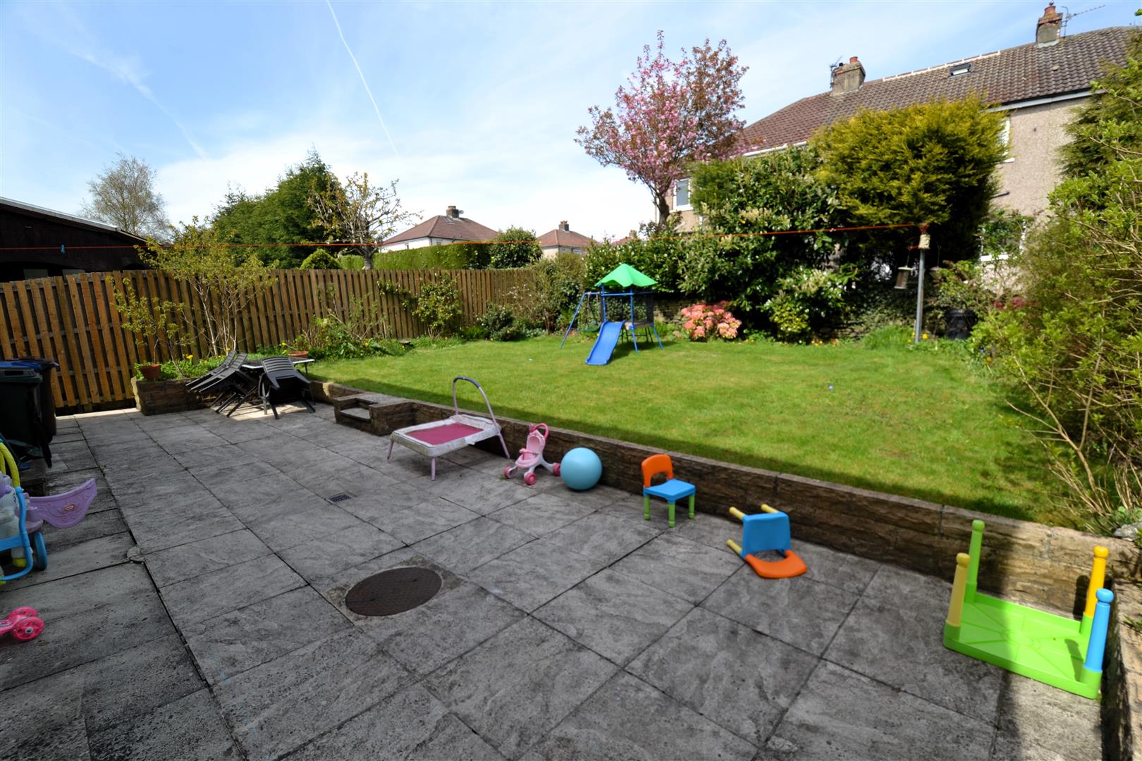 Micklethwaite Drive, Queensbury Sugdens Estate Agent